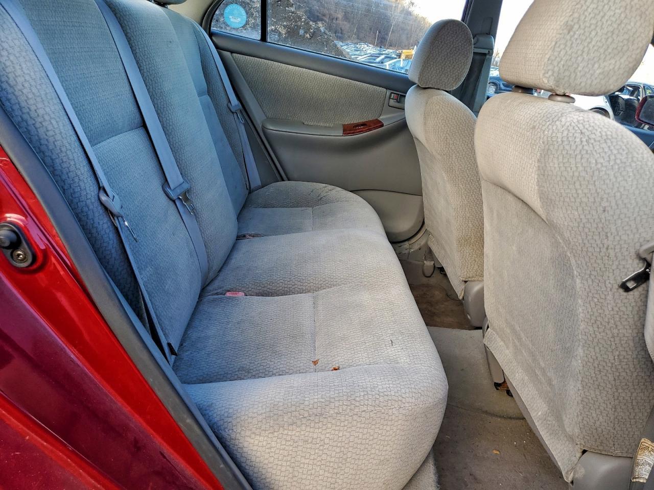 2004 TOYOTA COROLLA