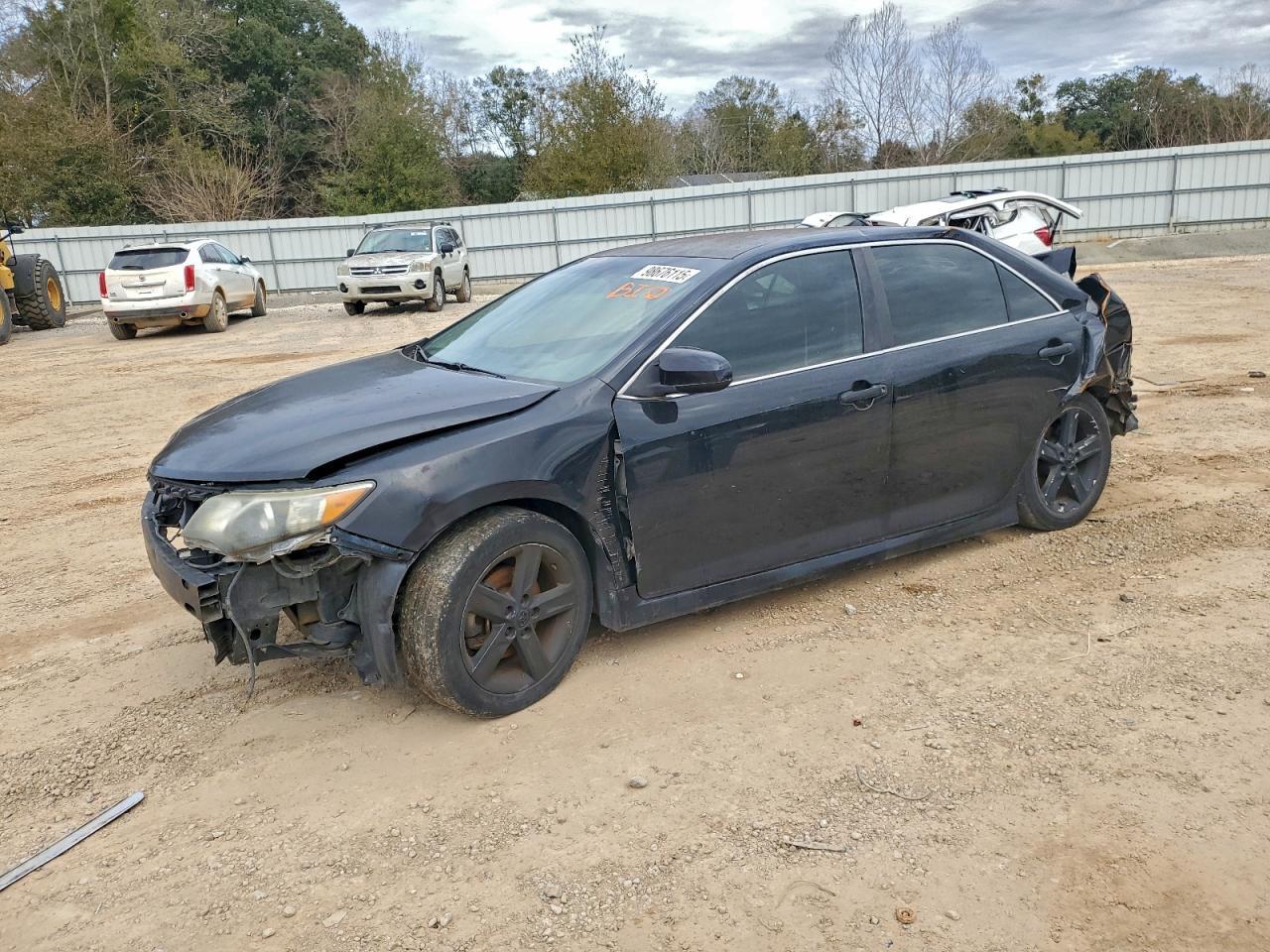 2013 TOYOTA CAMRY