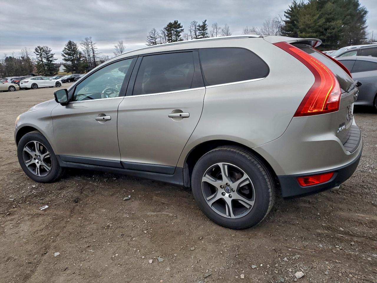 2013 VOLVO XC60