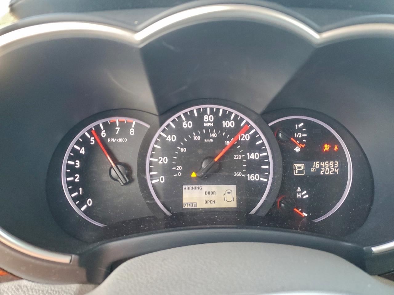 2011 NISSAN Quest
