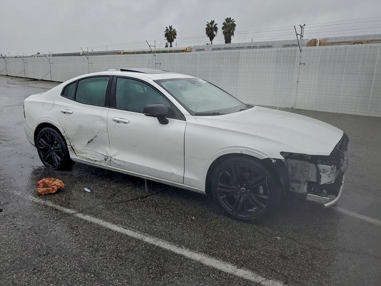2024 VOLVO S60