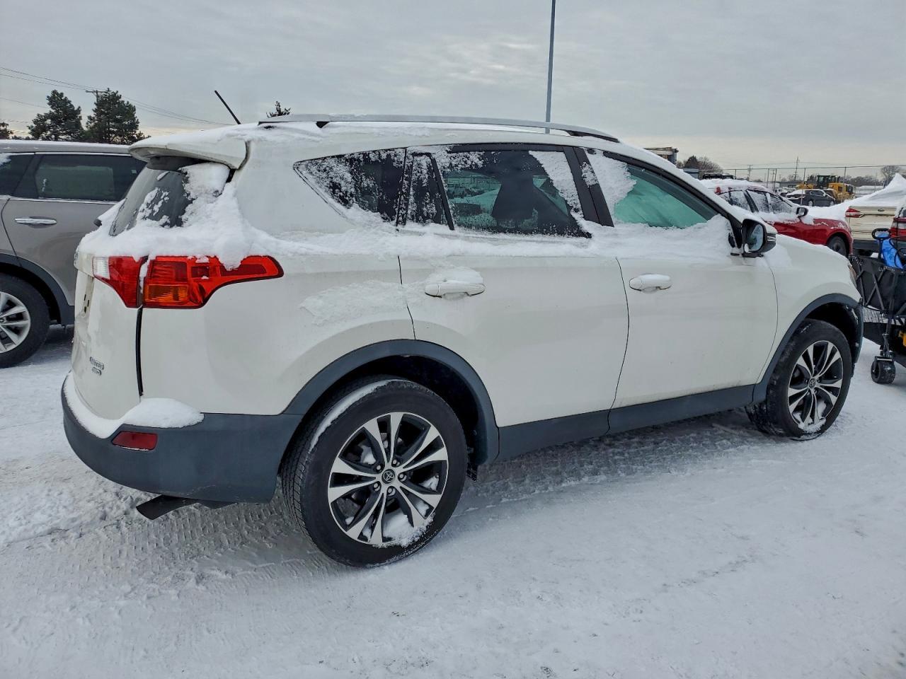 2015 TOYOTA RAV4