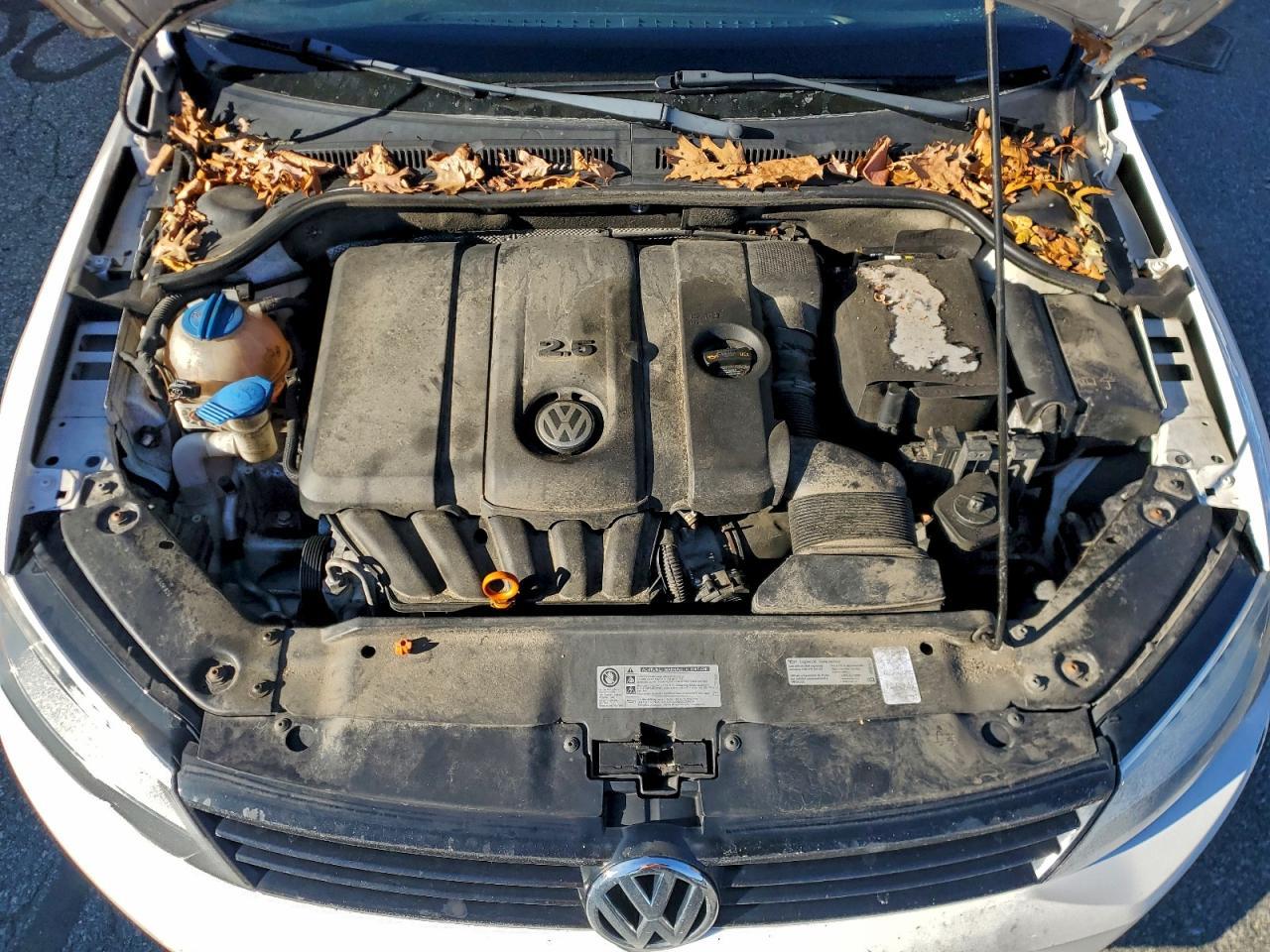 2012 VOLKSWAGEN JETTA