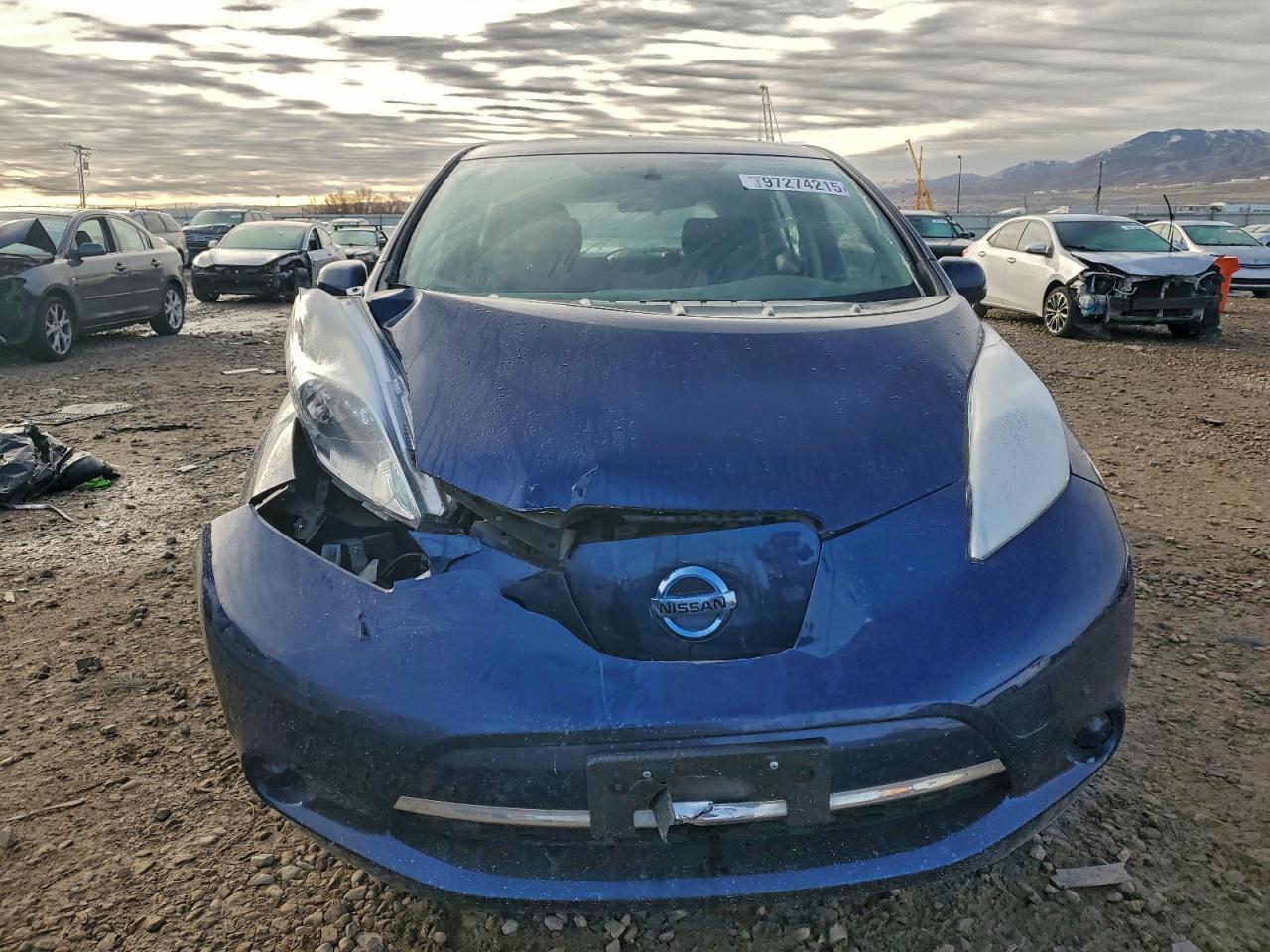 2016 NISSAN LEAF