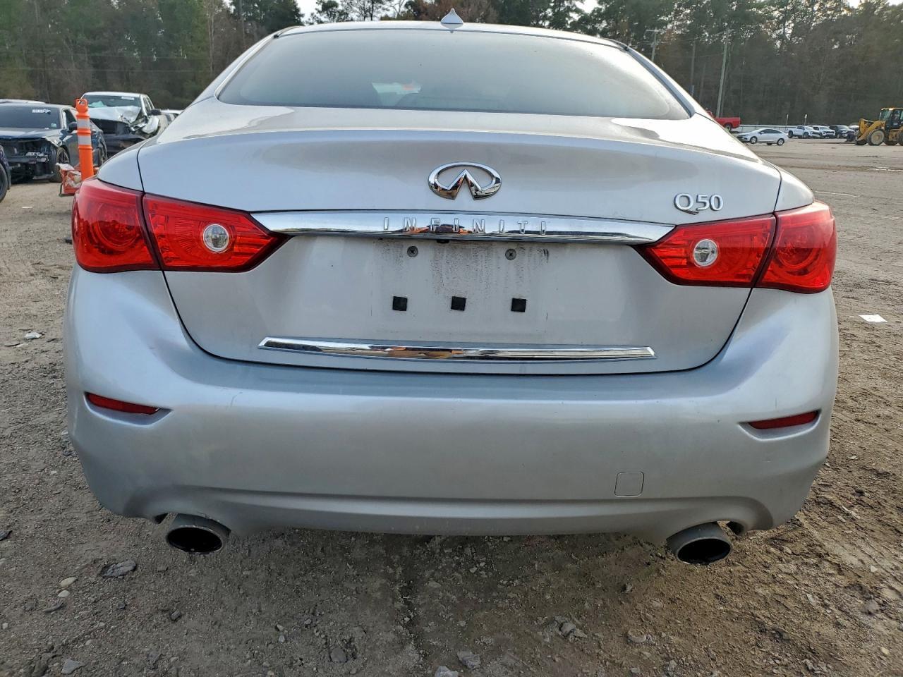 2016 INFINITI Q50