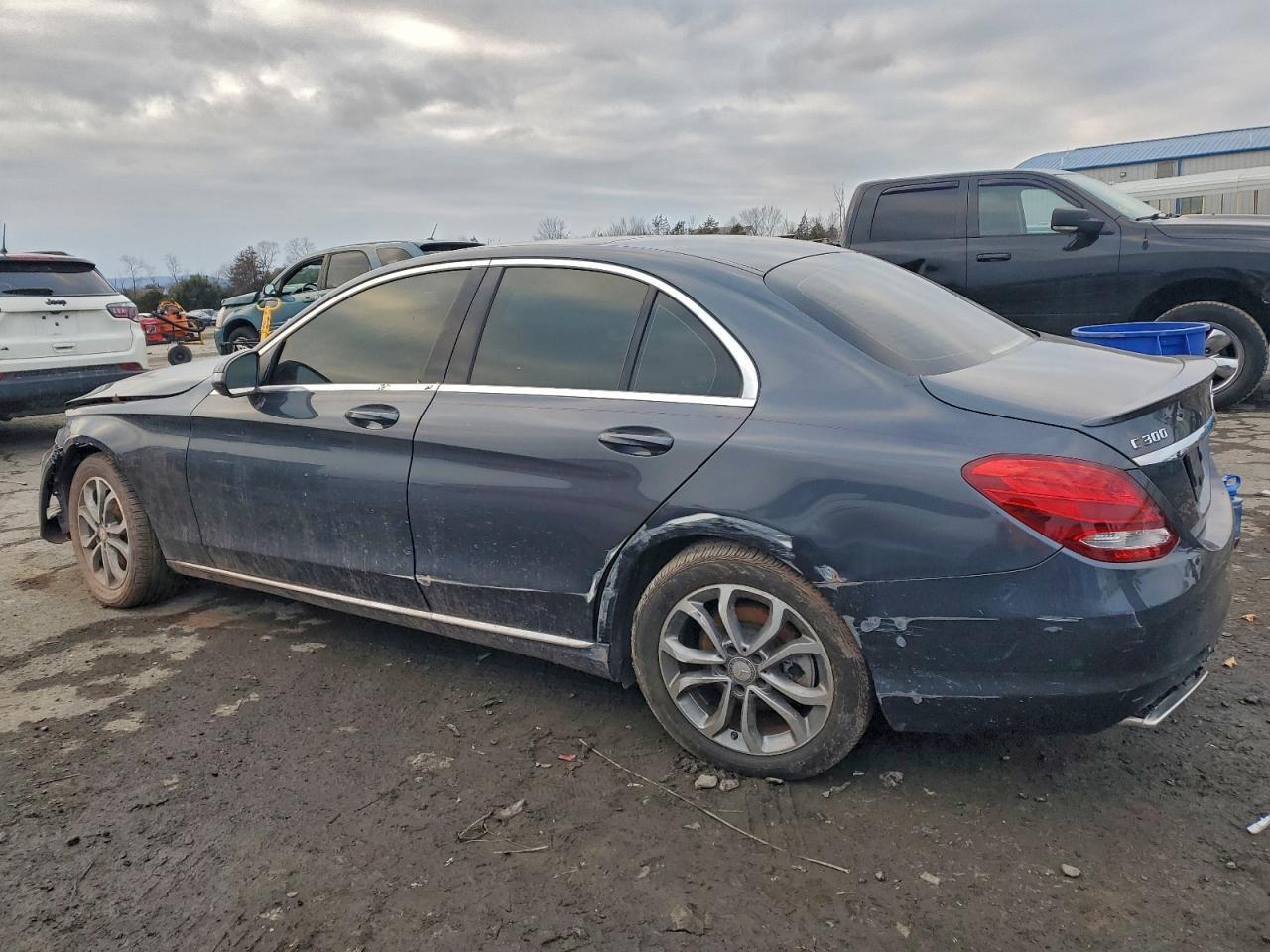 2016 MERCEDES-BENZ C-CLASS