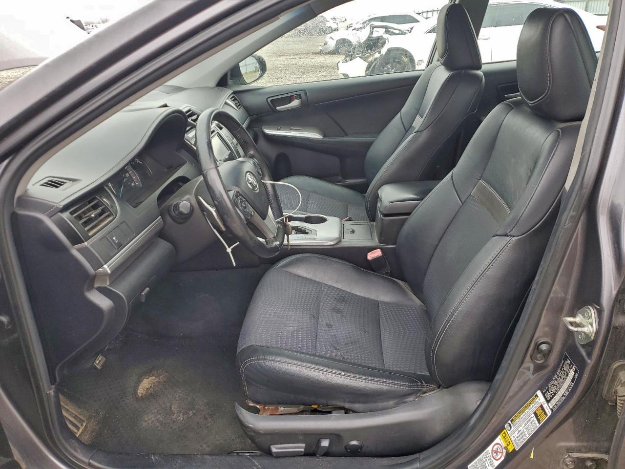 2014 TOYOTA CAMRY