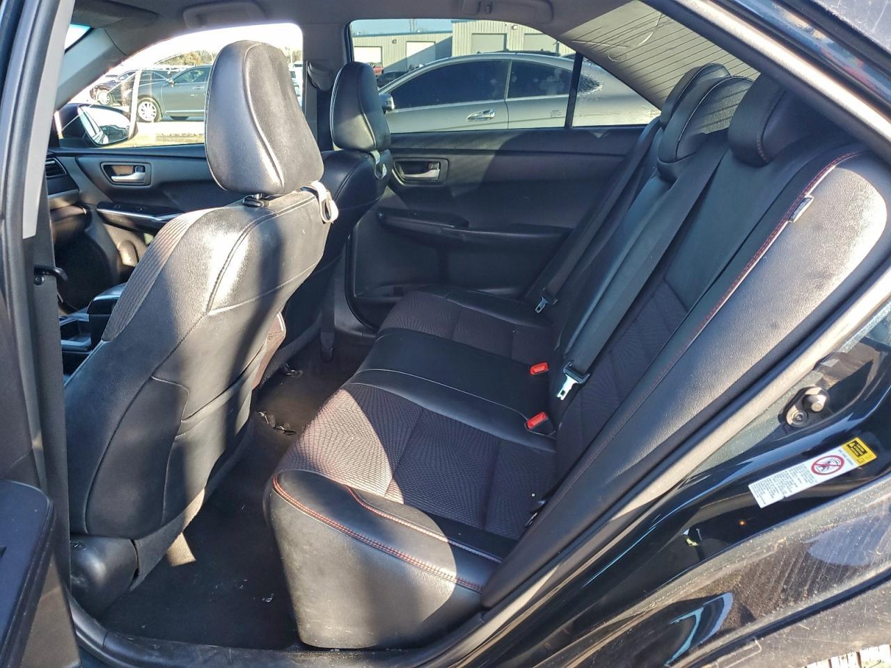 2016 TOYOTA CAMRY