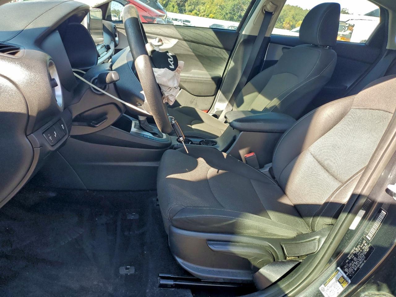 2022 KIA FORTE
