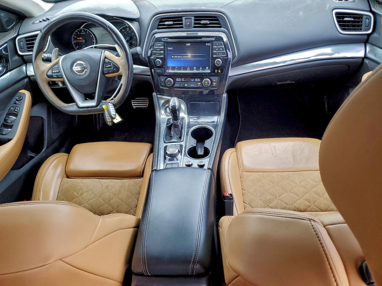 2016 NISSAN Maxima