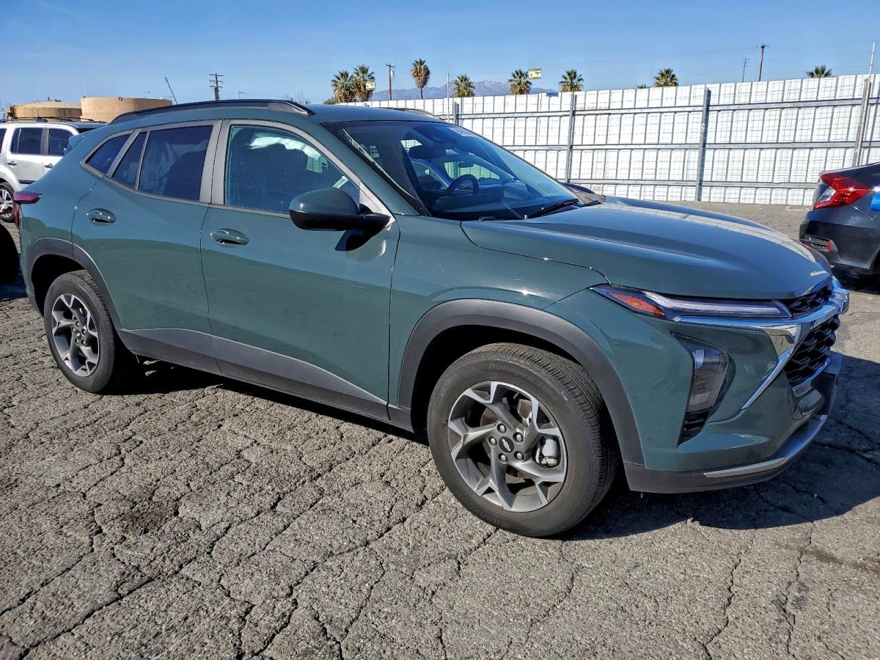 2025 CHEVROLET TRAX