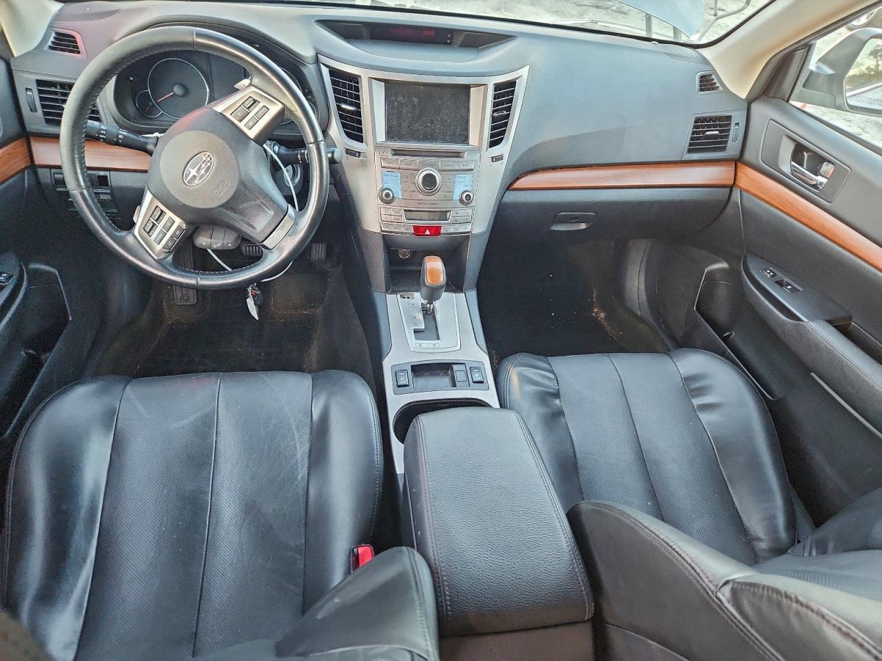2014 SUBARU Outback