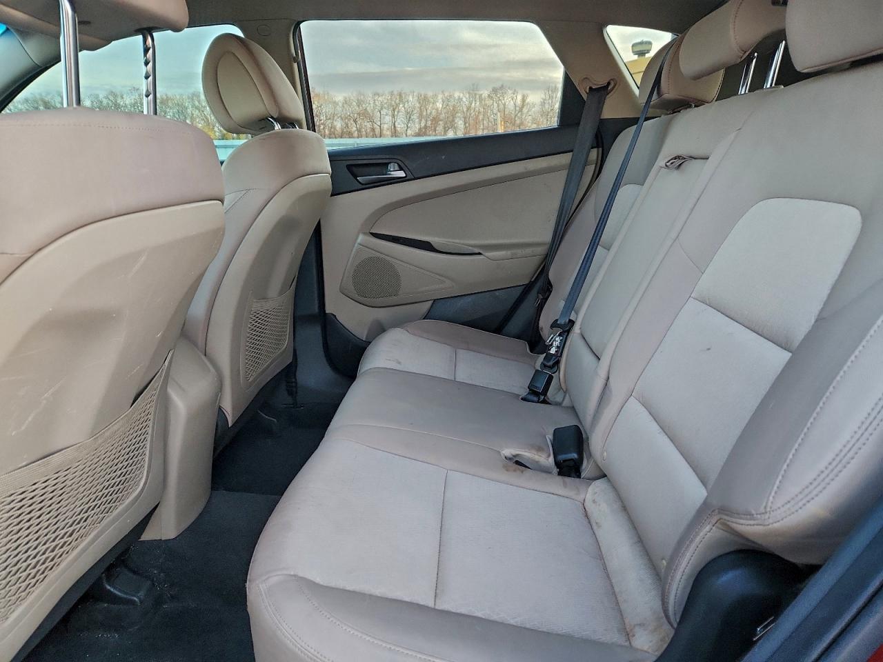 2016 HYUNDAI TUCSON
