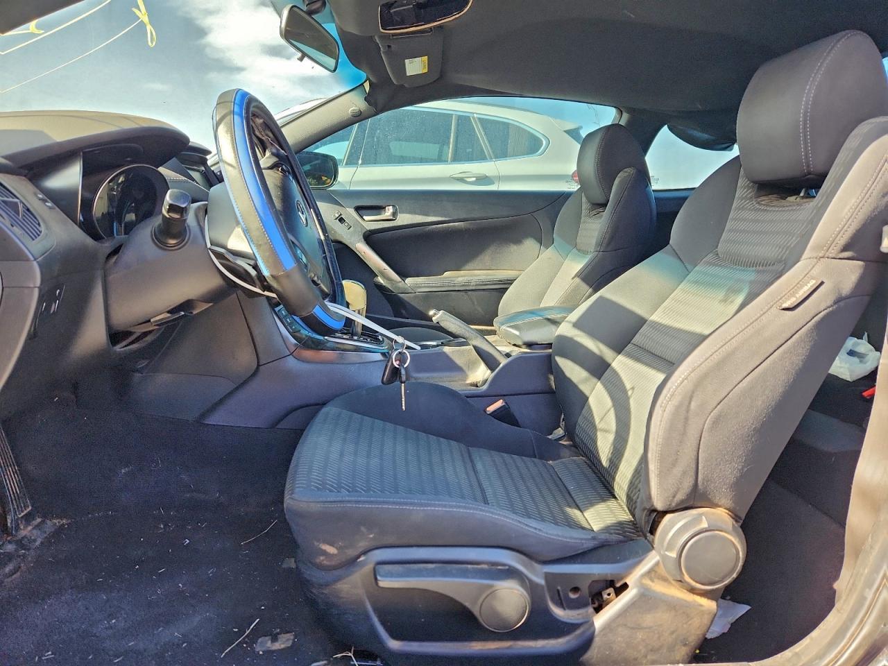 2013 HYUNDAI GENESIS
