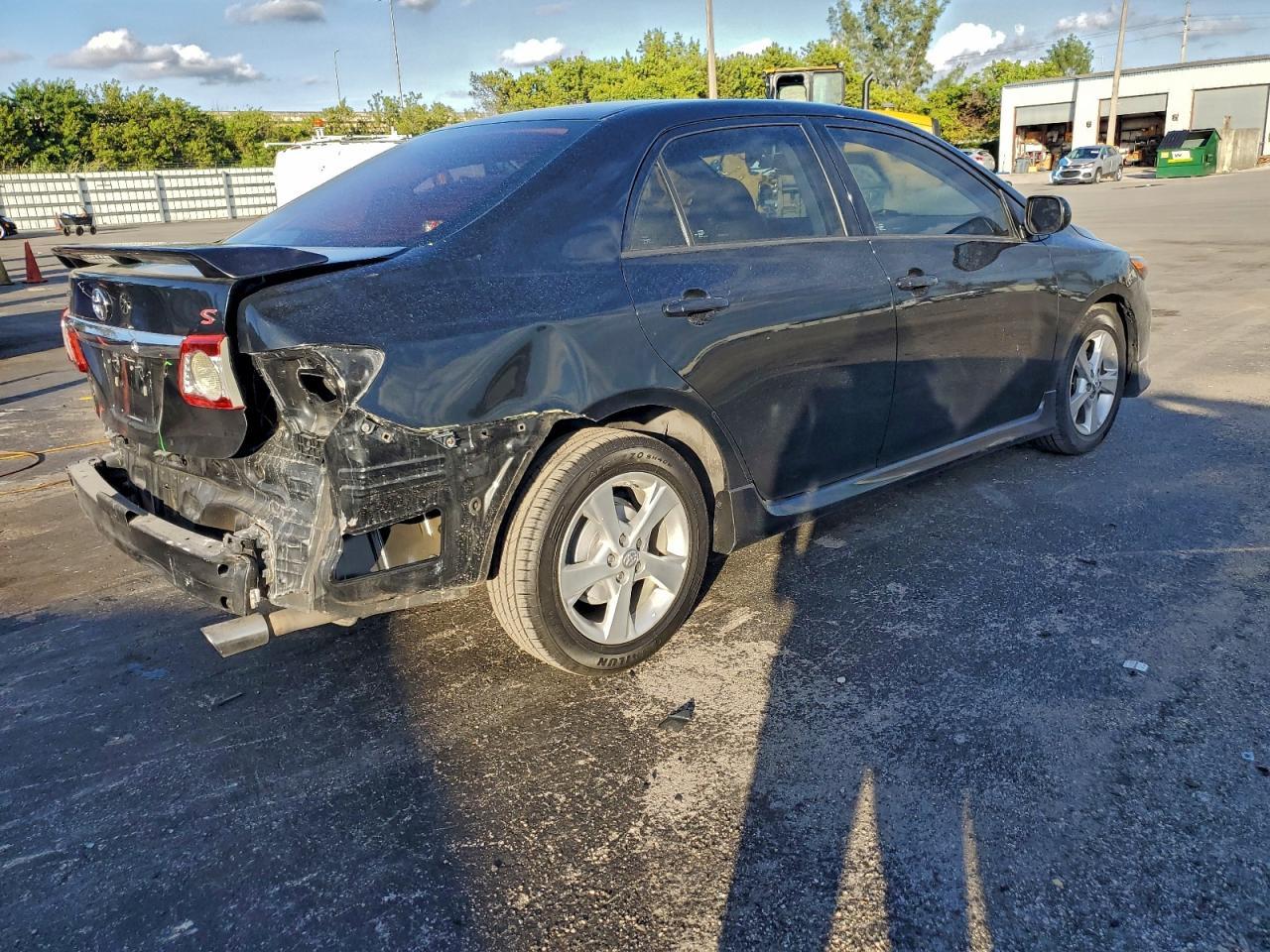 2012 TOYOTA COROLLA
