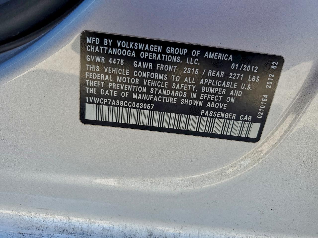 2012 VOLKSWAGEN Passat