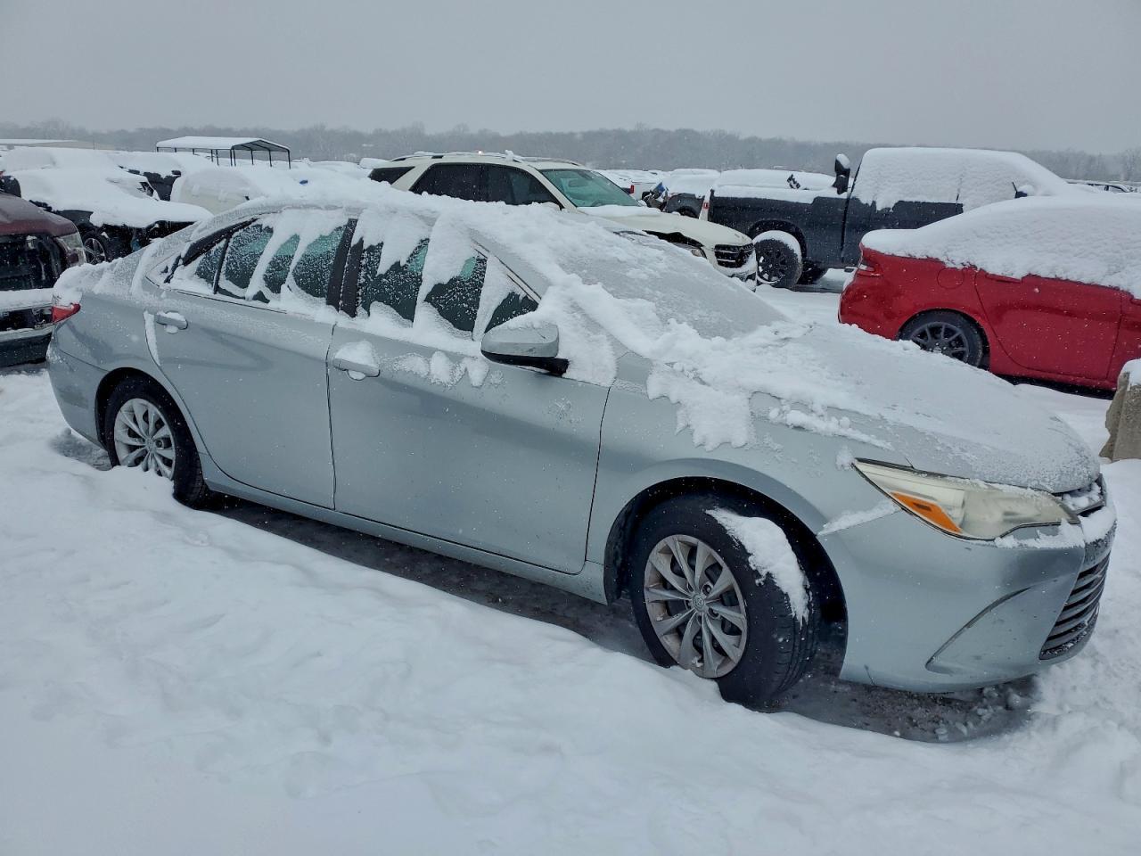 2015 TOYOTA CAMRY