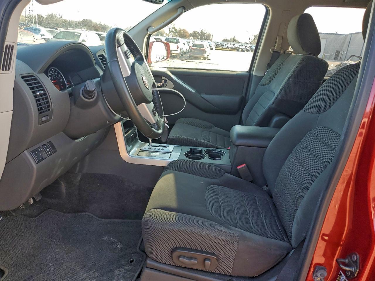 2010 NISSAN PATHFINDER