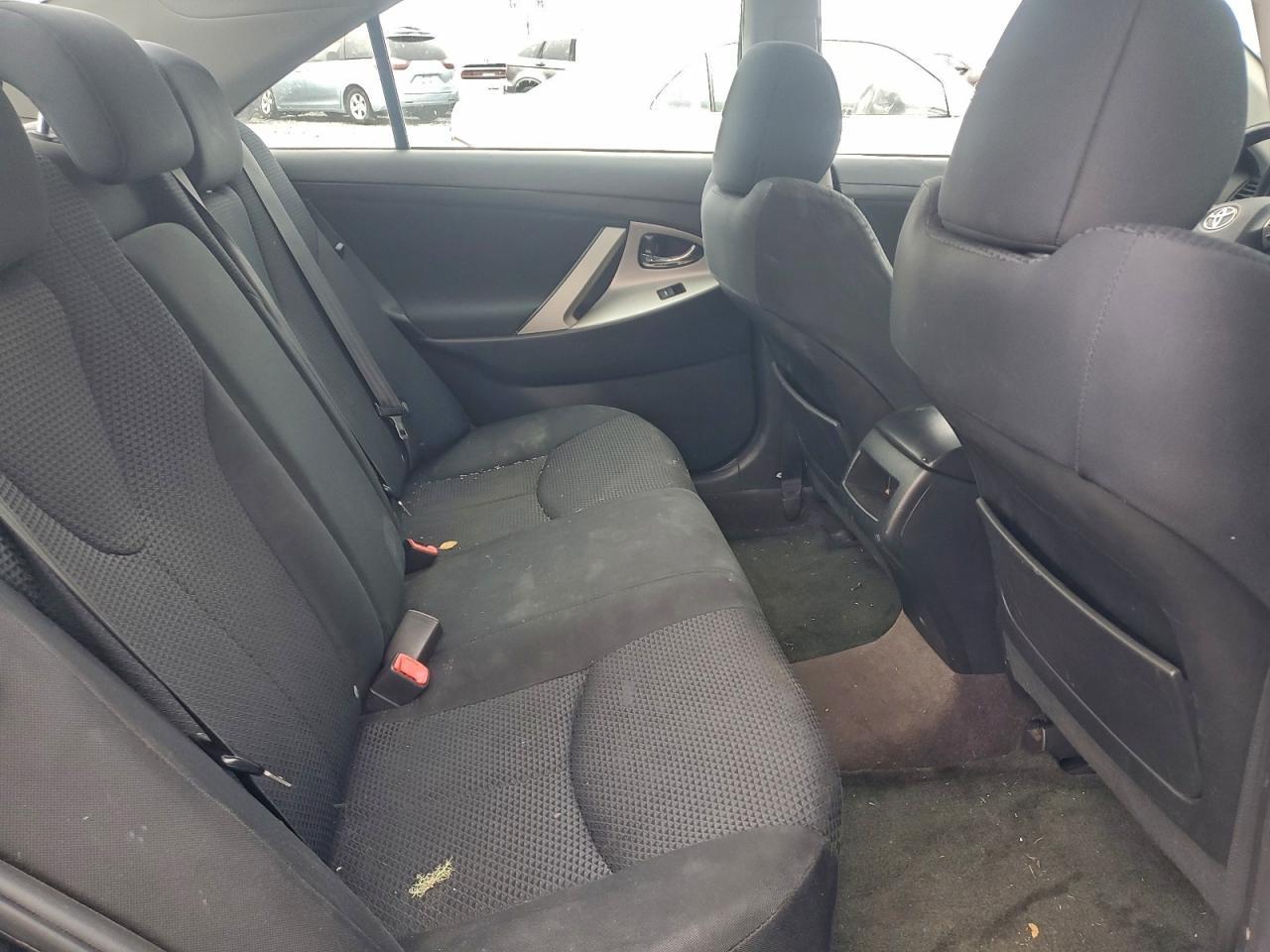 2011 TOYOTA CAMRY