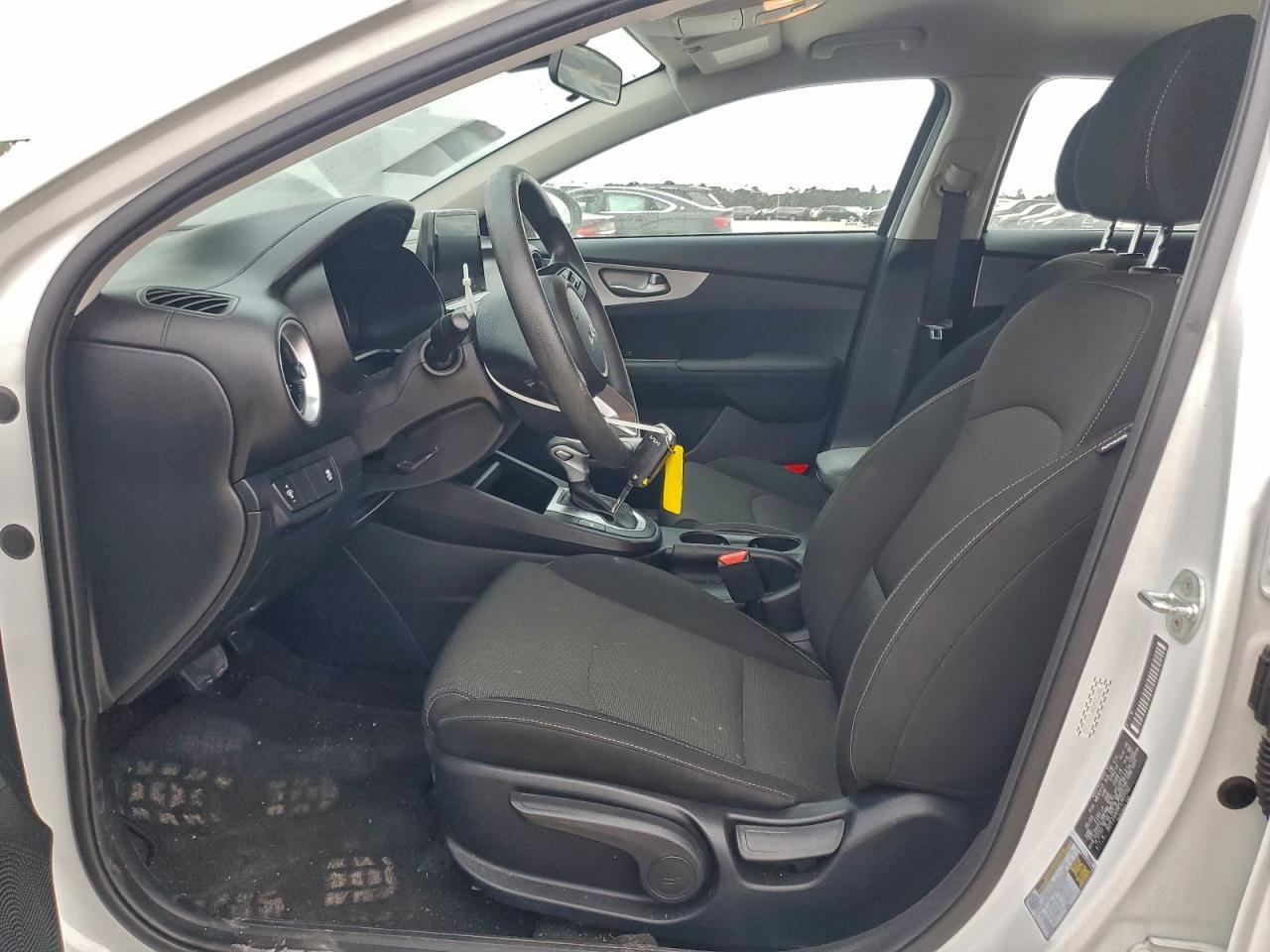 2023 KIA FORTE