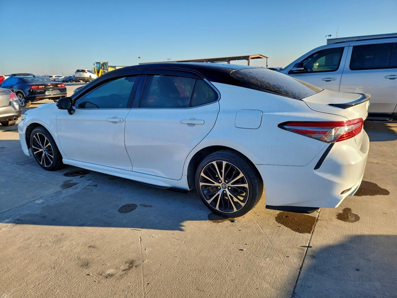 2018 TOYOTA CAMRY