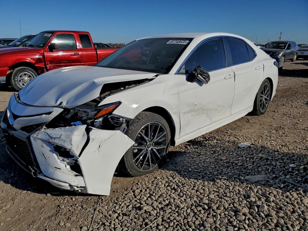 2022 TOYOTA CAMRY