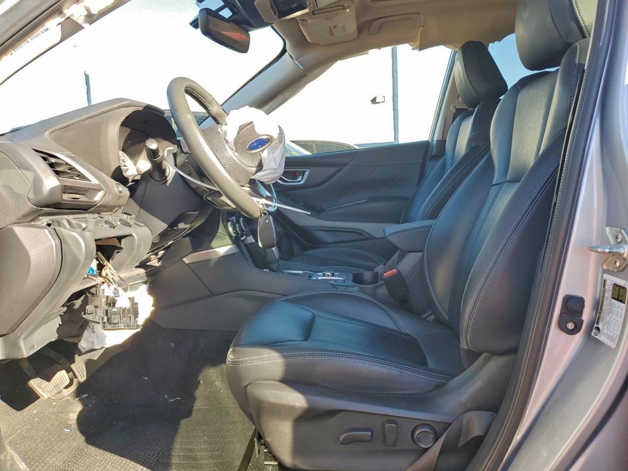 2022 SUBARU FORESTER