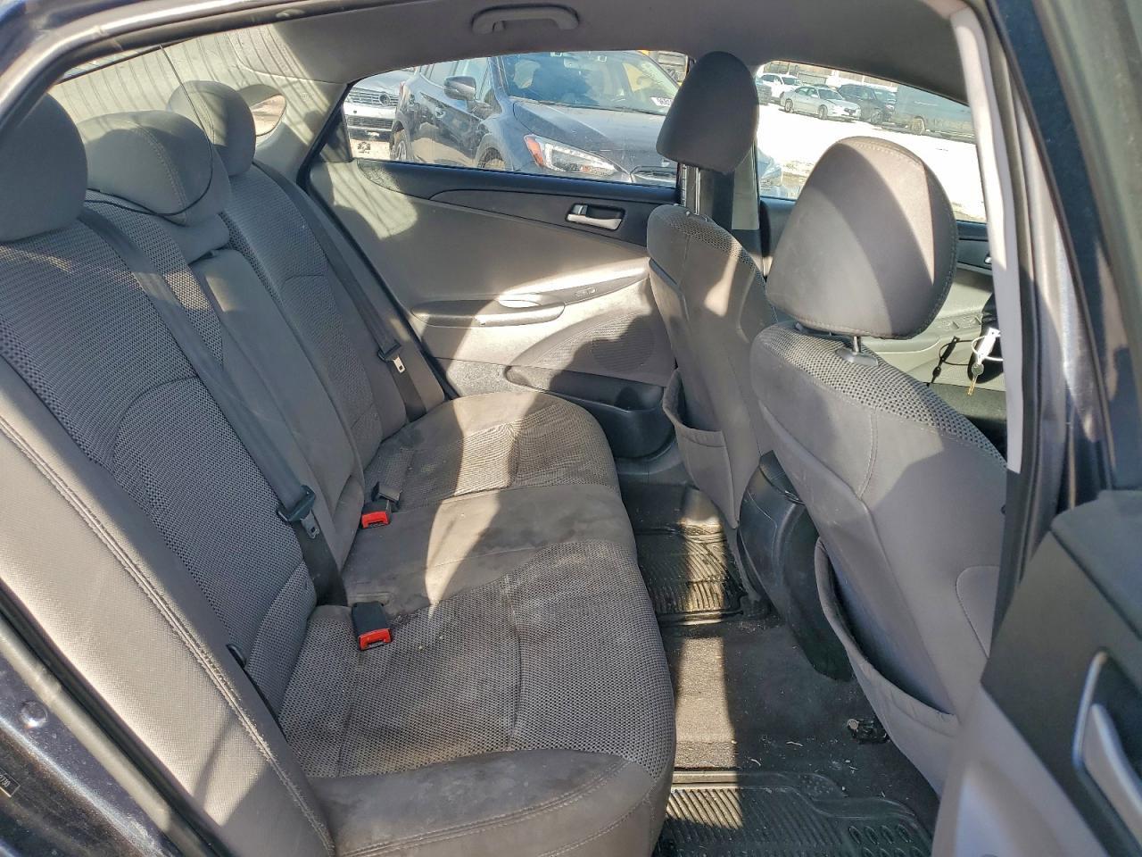 2011 HYUNDAI SONATA