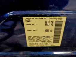 2022 NISSAN LEAF