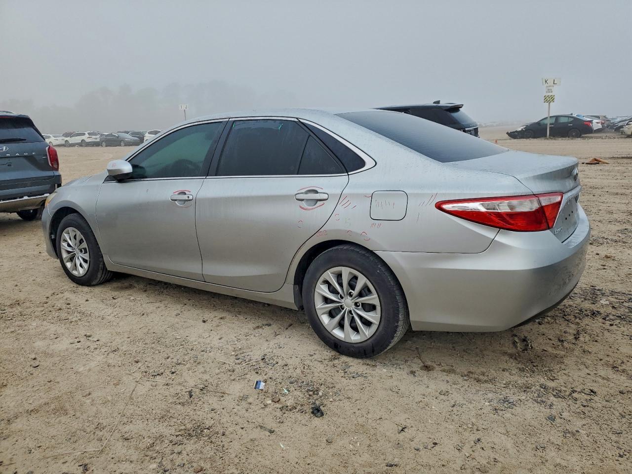 2015 TOYOTA CAMRY