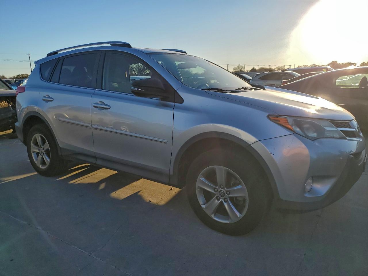2015 TOYOTA RAV4