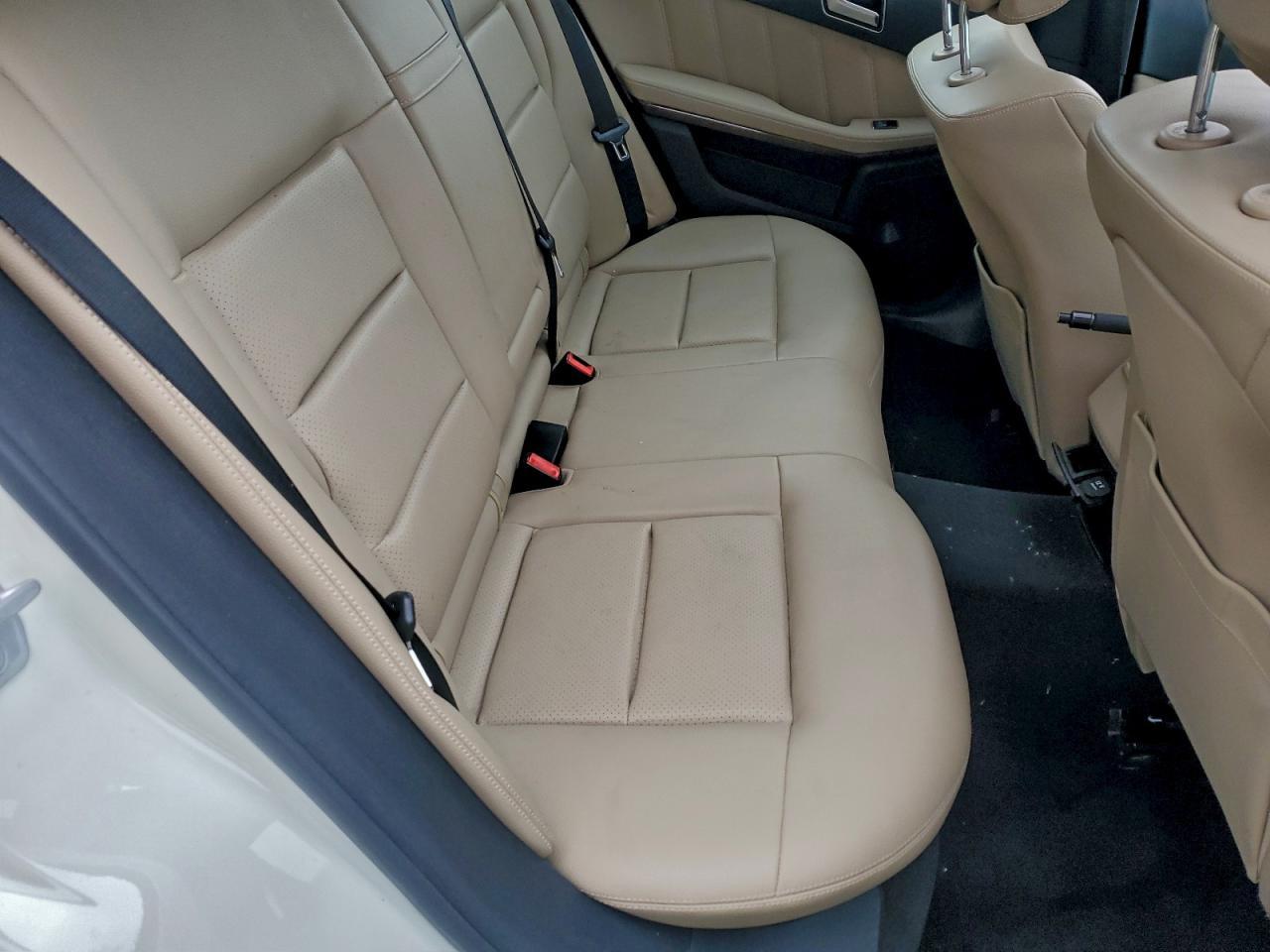2012 MERCEDES-BENZ E-Class