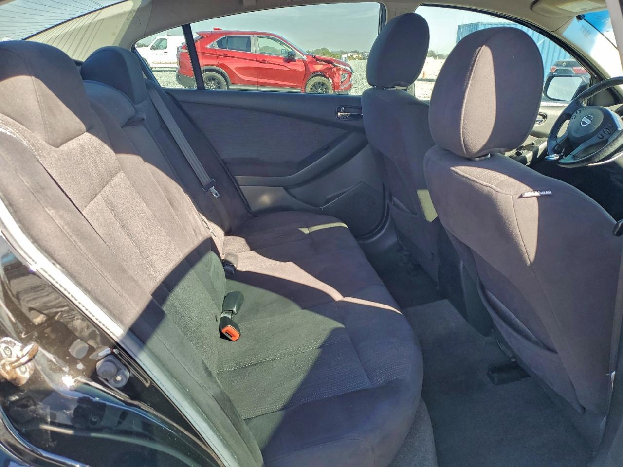 2010 NISSAN ALTIMA