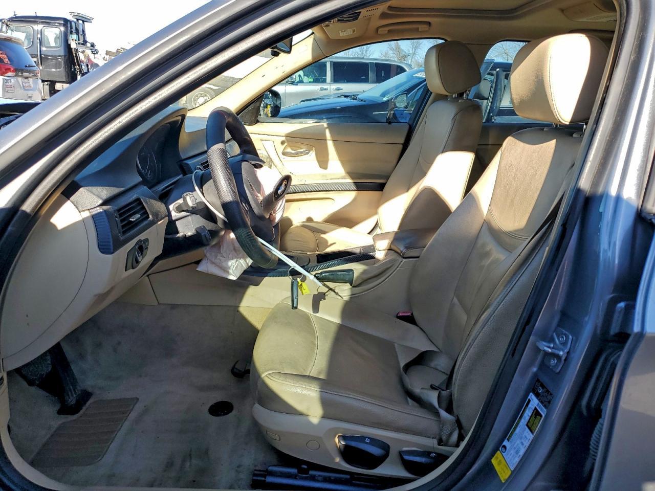 2011 BMW 3 SERIES