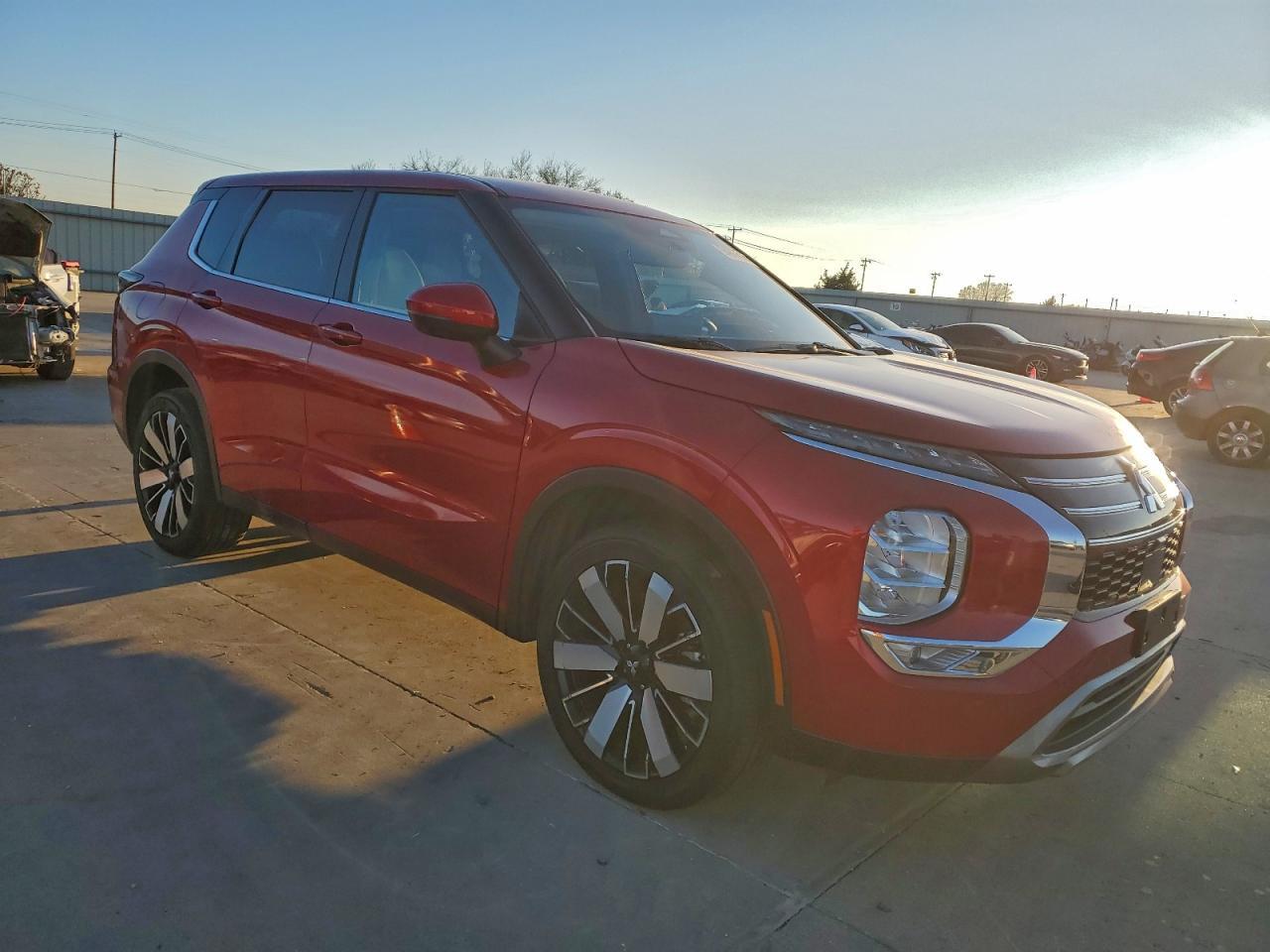 2025 MITSUBISHI outlander