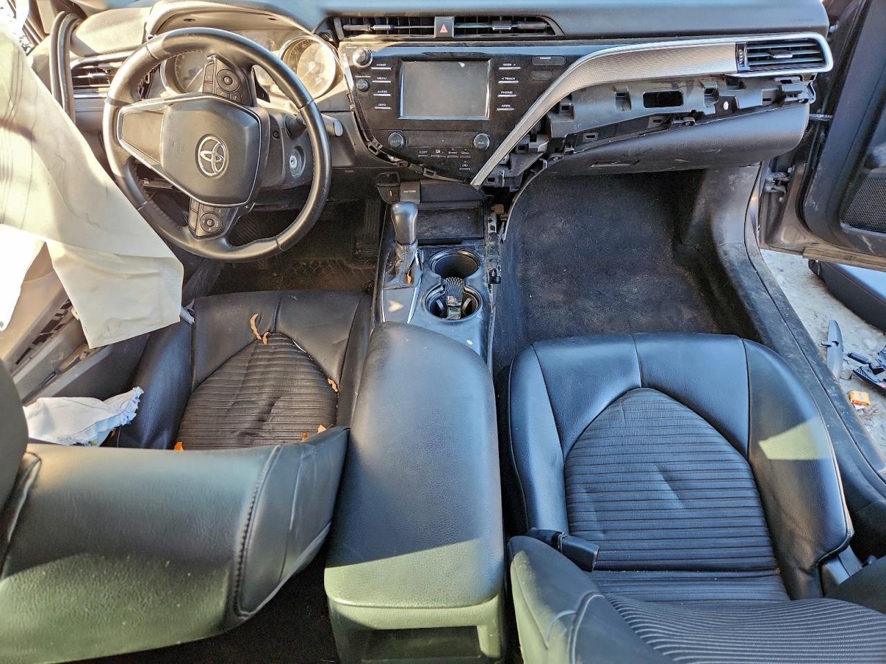 2018 TOYOTA CAMRY