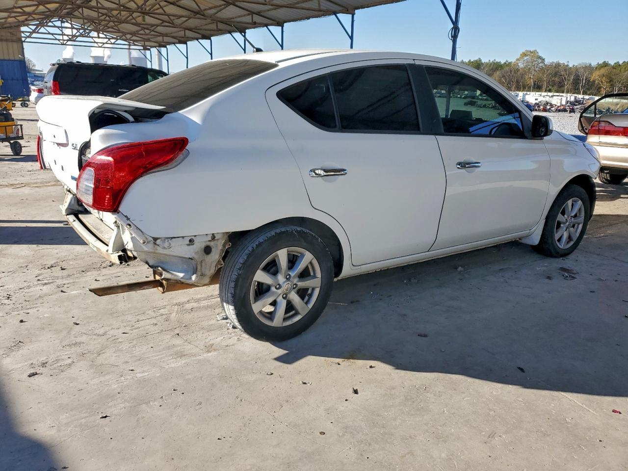 2012 NISSAN VERSA