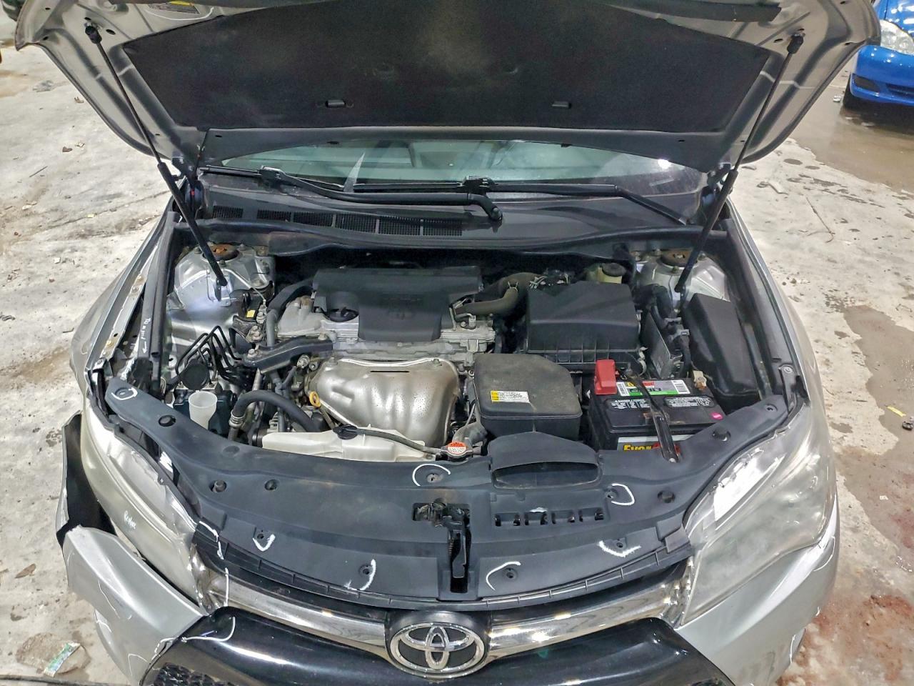 2016 TOYOTA CAMRY