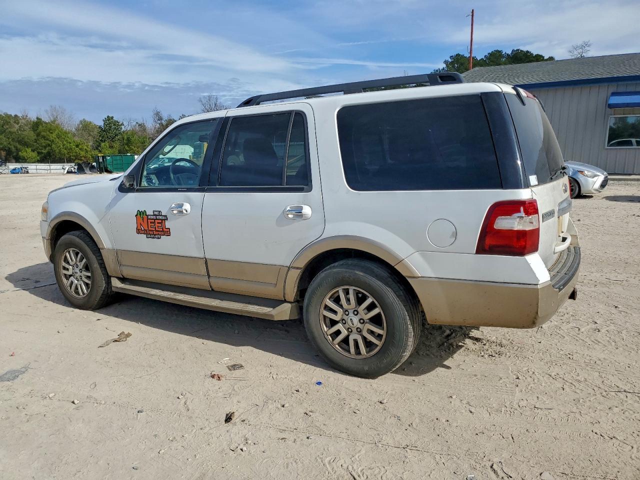 2011 FORD Expedition
