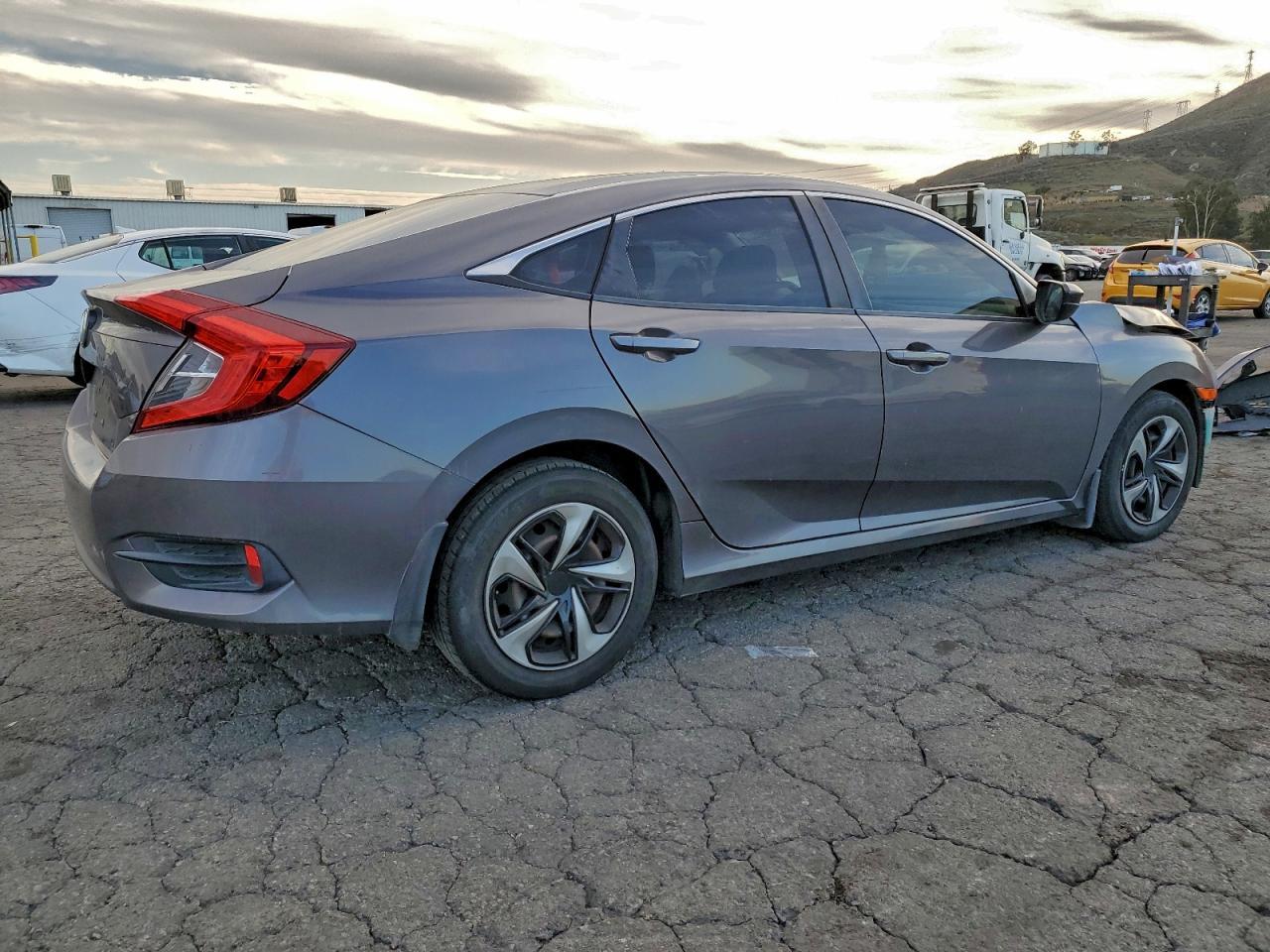 2016 HONDA CIVIC