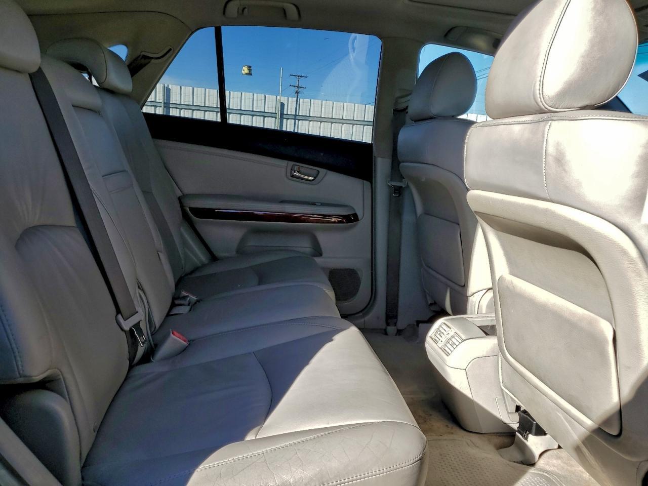 2005 LEXUS Rx 330