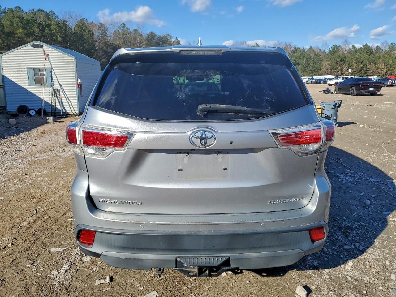 2015 TOYOTA HIGHLANDER