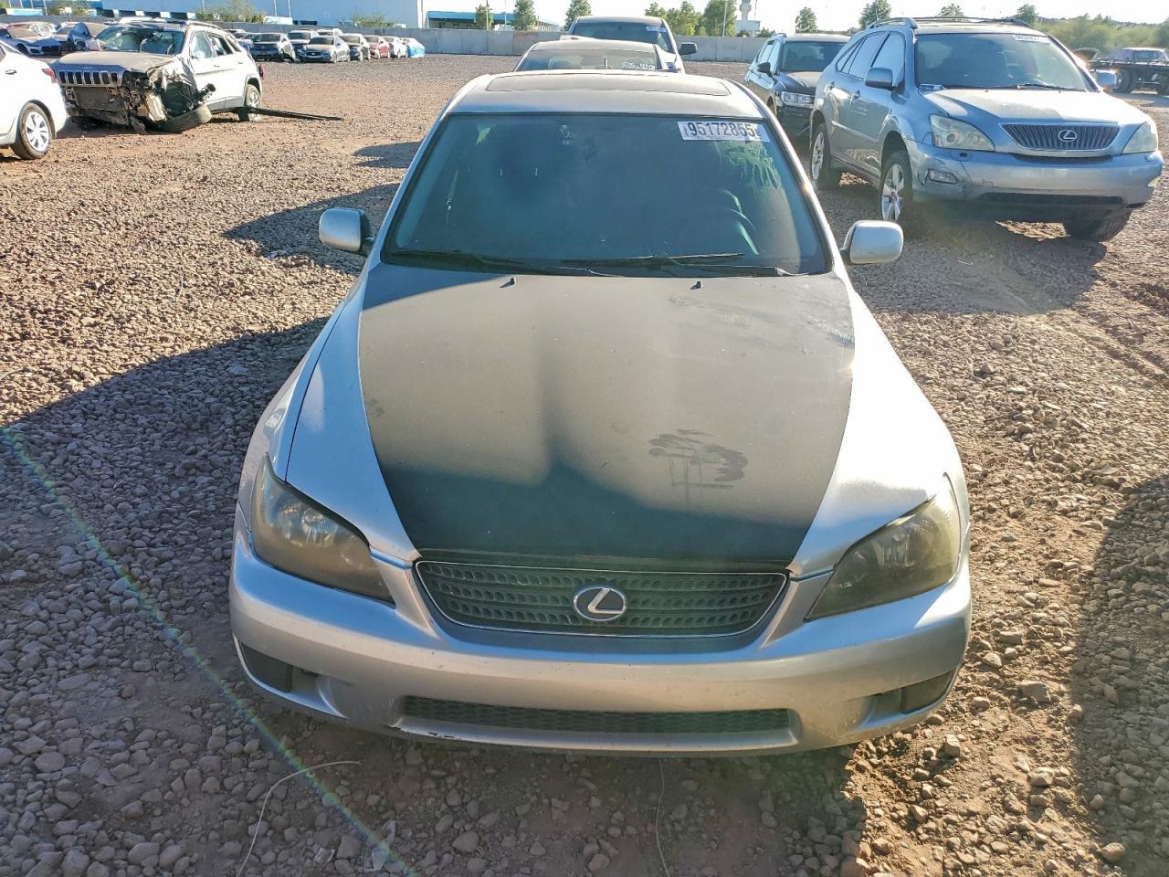 2002 LEXUS IS 300