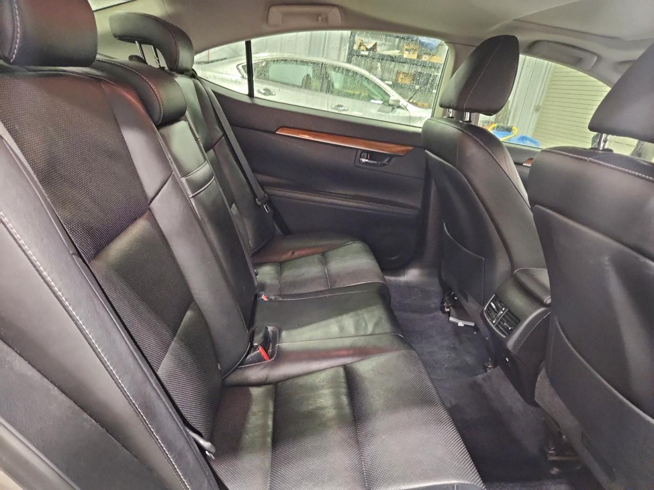 2015 LEXUS ES 300H