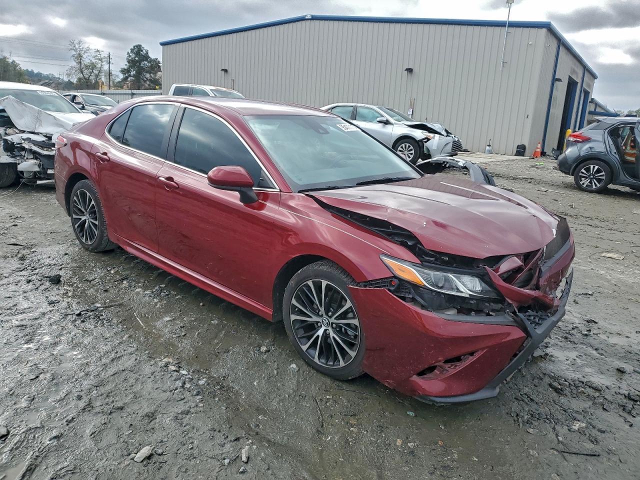 2018 TOYOTA CAMRY