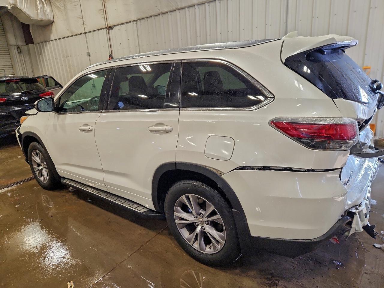 2014 TOYOTA HIGHLANDER