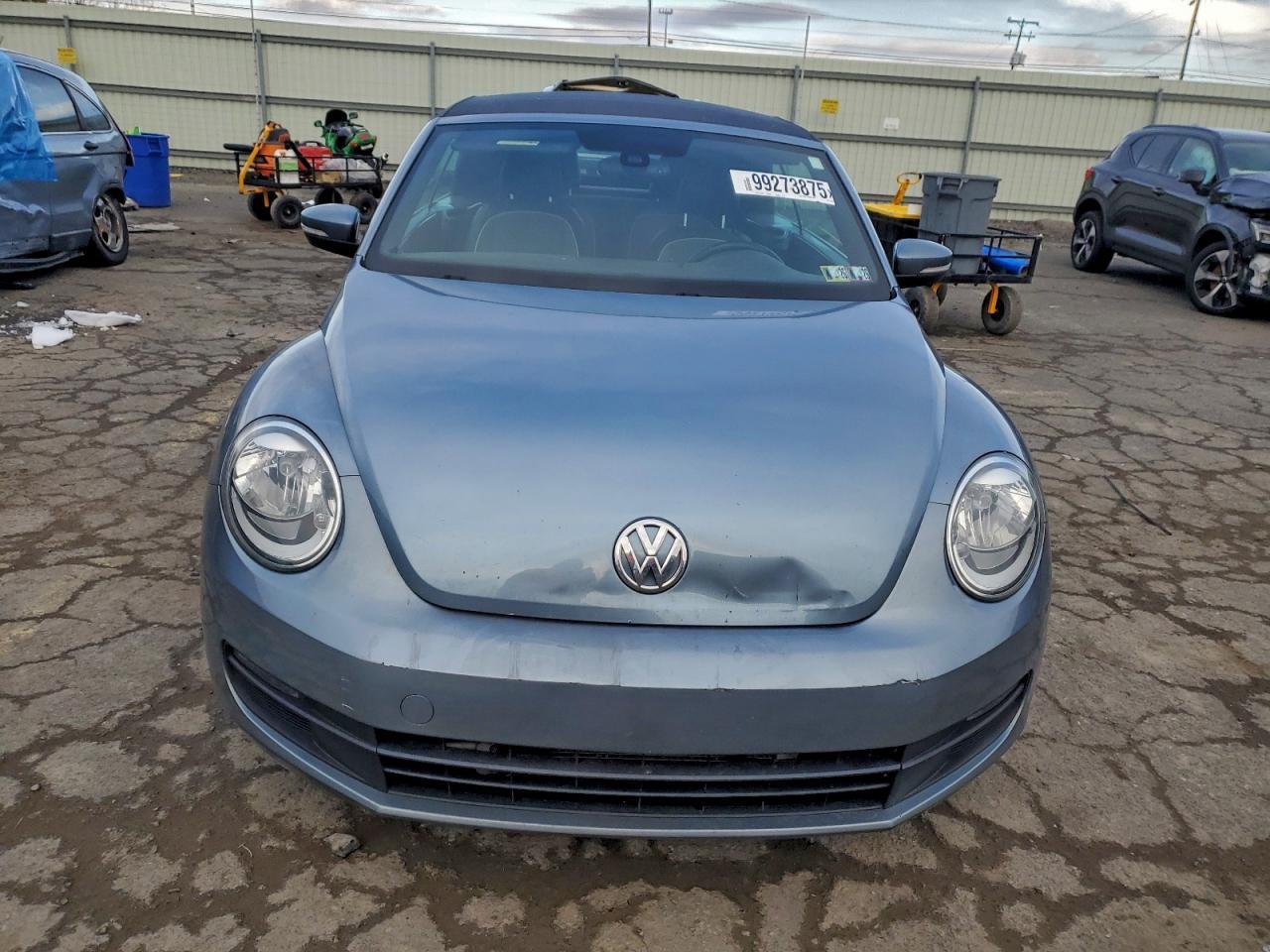 2016 VOLKSWAGEN Beetle