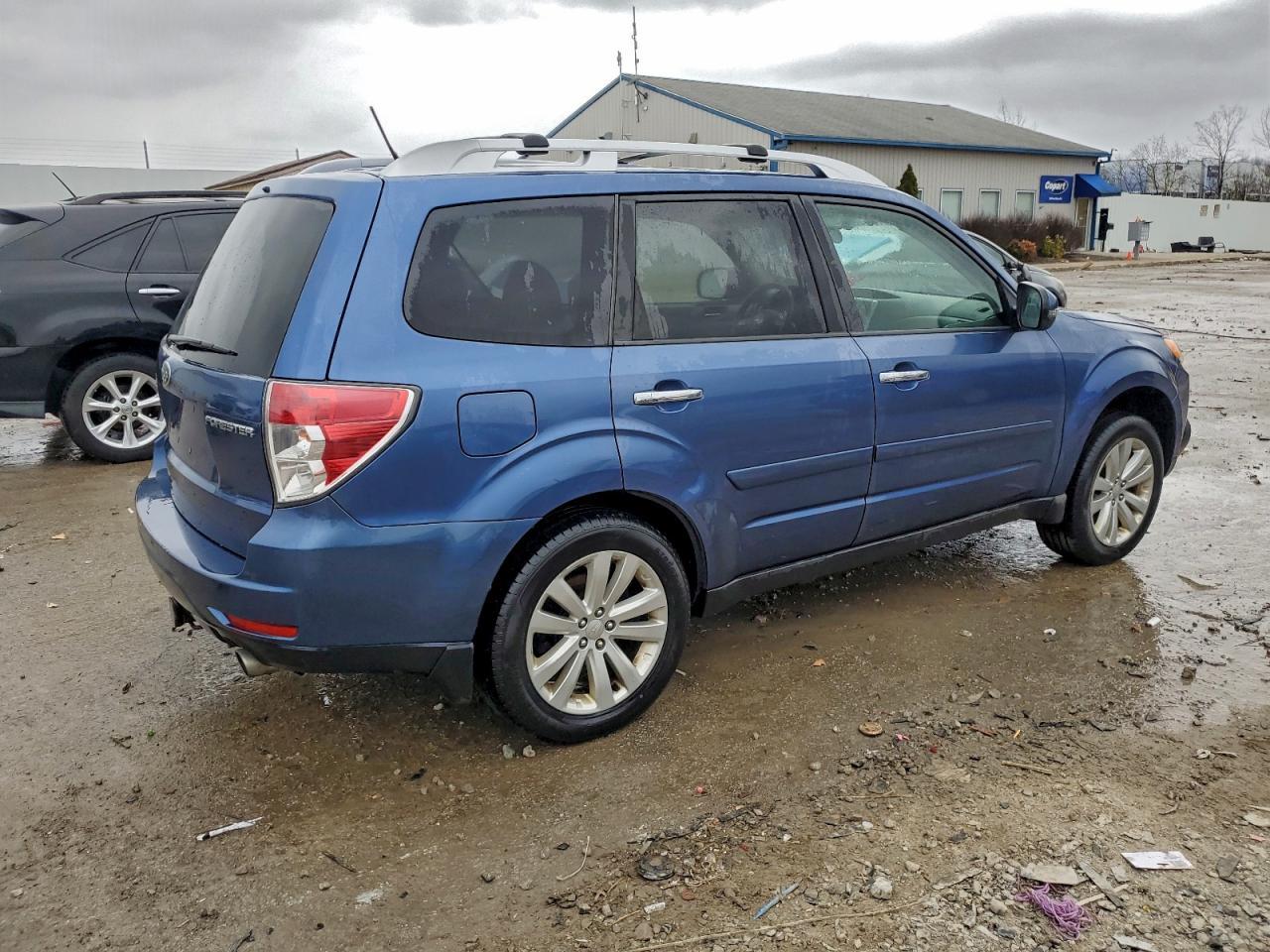 2011 SUBARU FORESTER