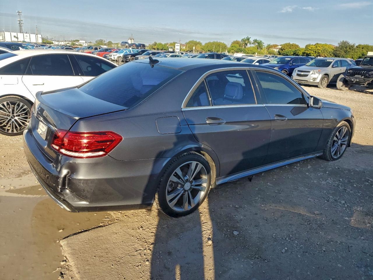 2015 MERCEDES-BENZ E-Class