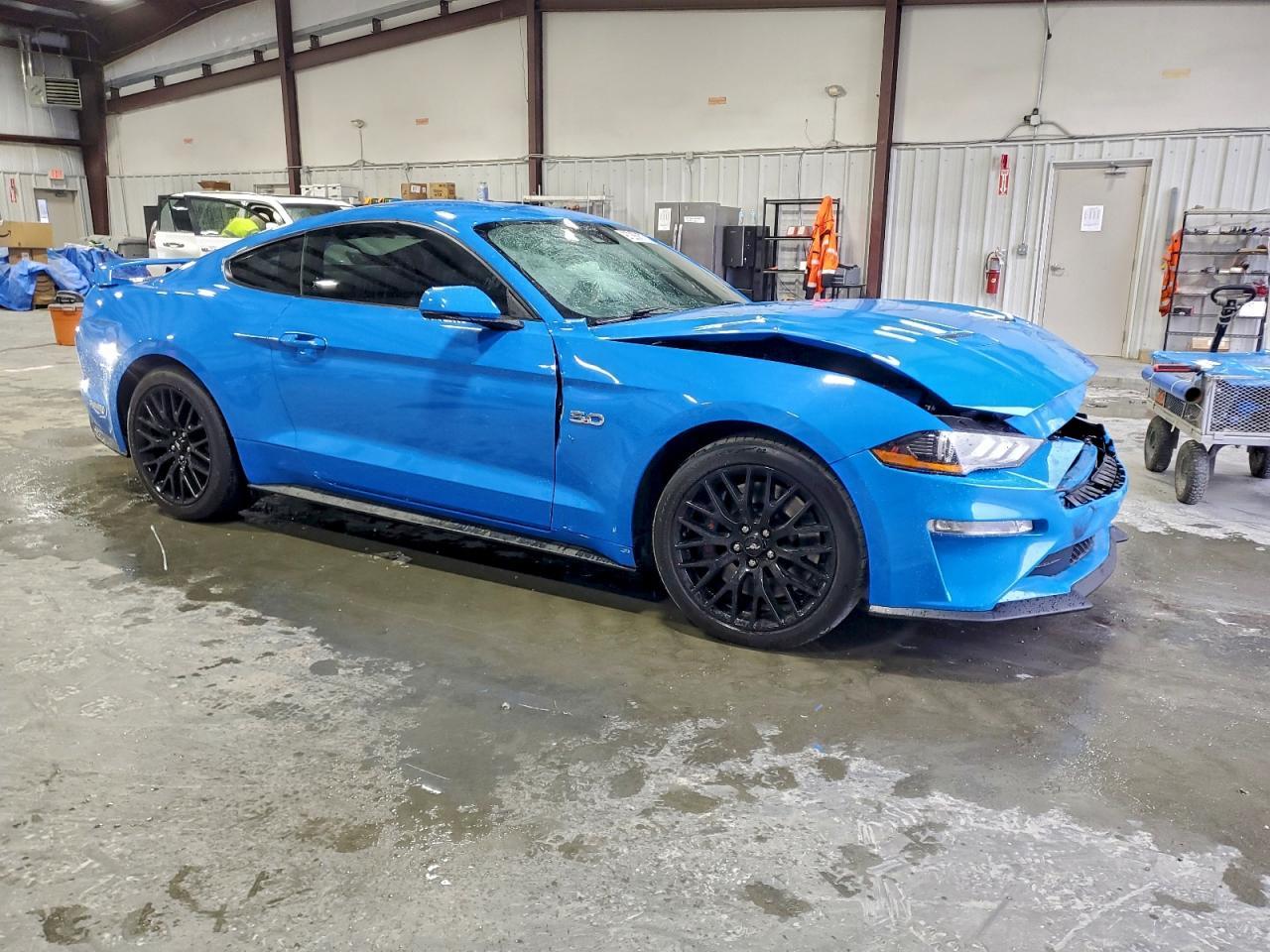 2022 FORD MUSTANG